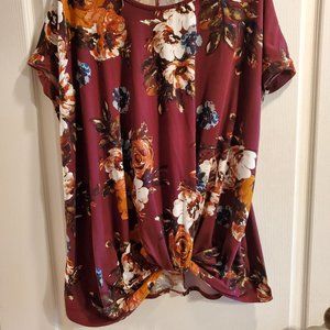 Reborn J Short Sleeve Floral Top